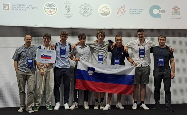 Slika dogodka: Uspeh našega dijaka na fizikalni olimpijadi